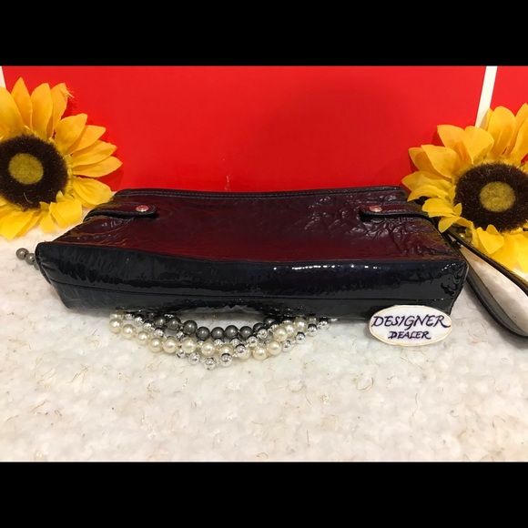 COACH Audrey Dark Blue Patent Leather Wristlet VGC - Picture 6 of 9
